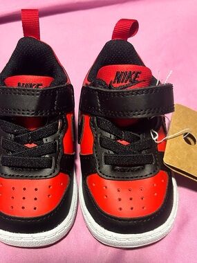 Nike Kids' Red and Black Low-Top Sneakers NEVER WORN